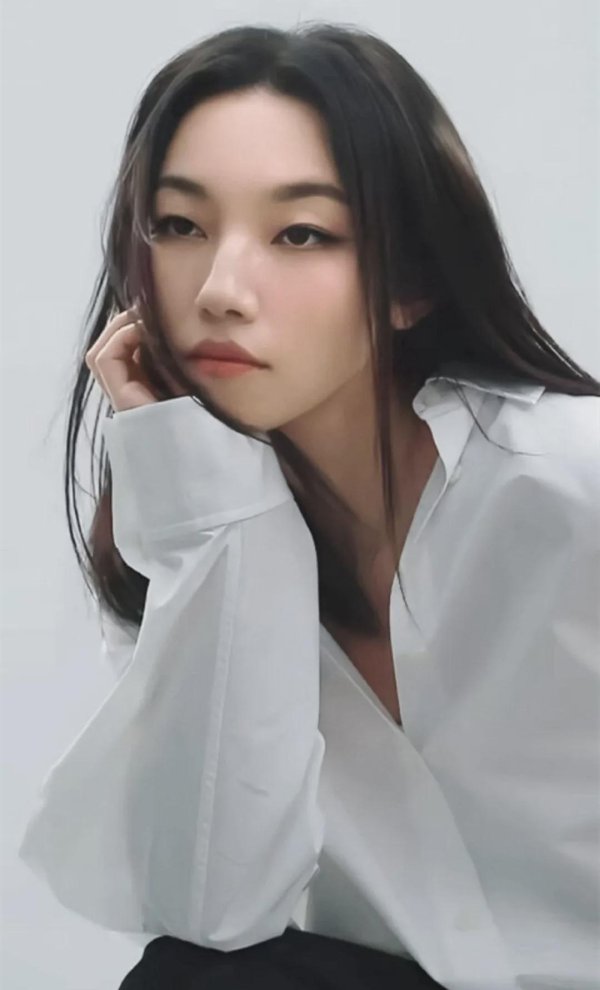 金勺子 那尔那茜涉高考造假！网友抵制封杀，4部作品玩完，最惨的是吴京
